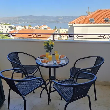 Lovely 2 Pool Apt, 350m To Beach, 6km From Trogir - Sunny Relax Apartamento Slatine