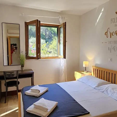 Lovely 2 Pool Apt, 350m To Beach, 6km From Trogir - Sunny Relax Slatine