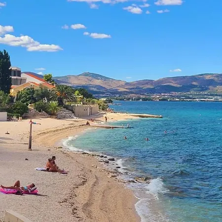 Apartamento Lovely 2 Pool Apt, 350m To Beach, 6km From Trogir - Sunny Relax Slatine