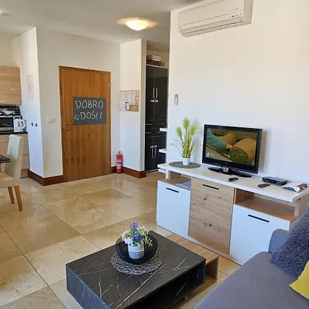 Lovely 2 Pool Apt, 350m To Beach, 6km From Trogir - Sunny Relax Апартаменты *